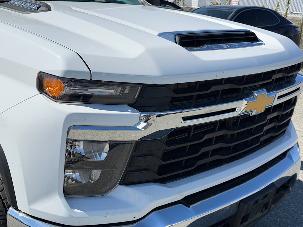Thumbnail: 2025 Chevrolet Silverado 2500 - 17