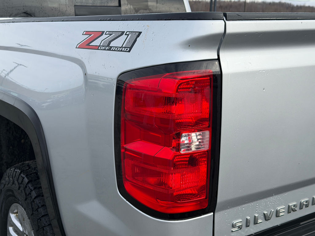 Thumbnail: 2018 Chevrolet Silverado 2500 - 24