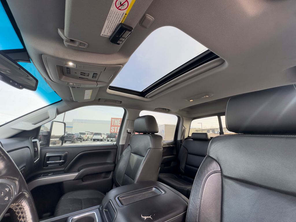 Thumbnail: 2015 Chevrolet Silverado 2500 - 14