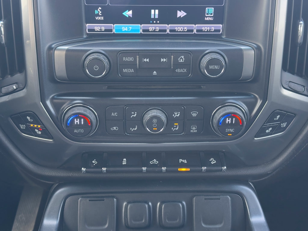 Thumbnail: 2015 Chevrolet Silverado 2500 - 21