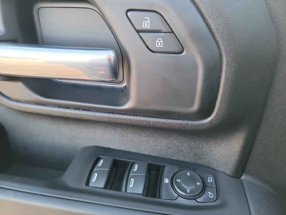 Thumbnail: 2026 Chevrolet Silverado 2500 - 21