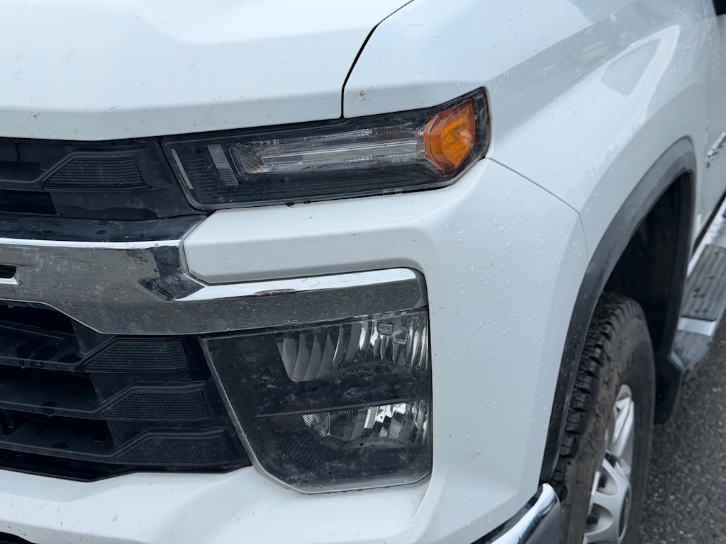 Thumbnail: 2026 Chevrolet Silverado 2500 - 15