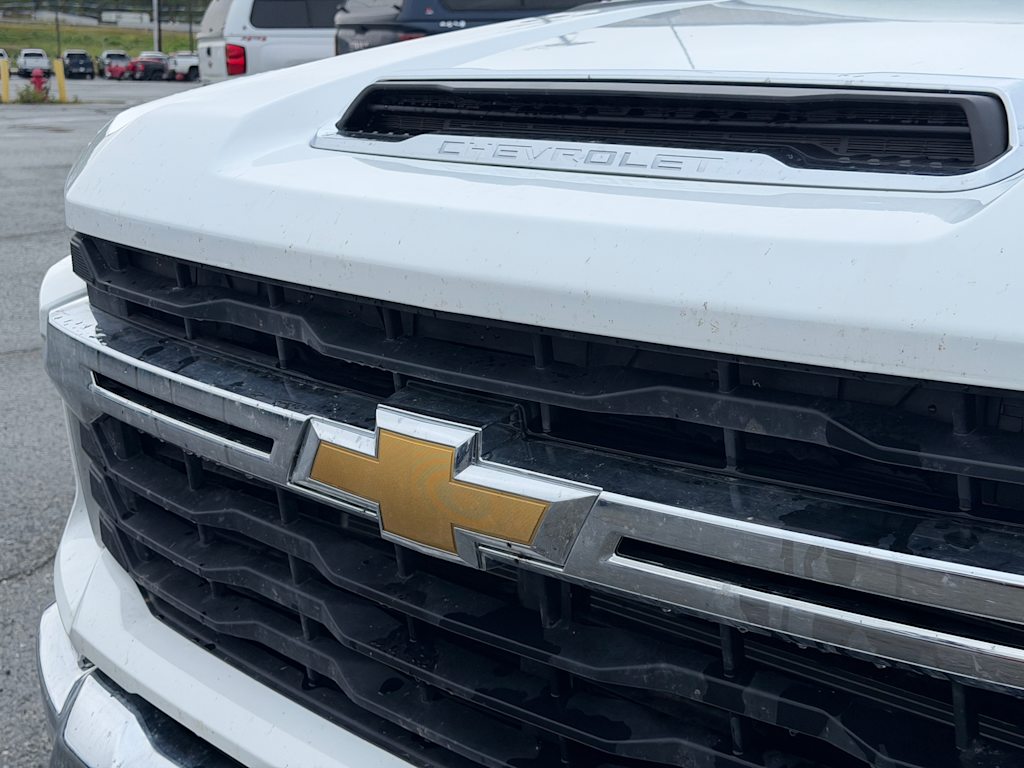 Thumbnail: 2026 Chevrolet Silverado 2500 - 16