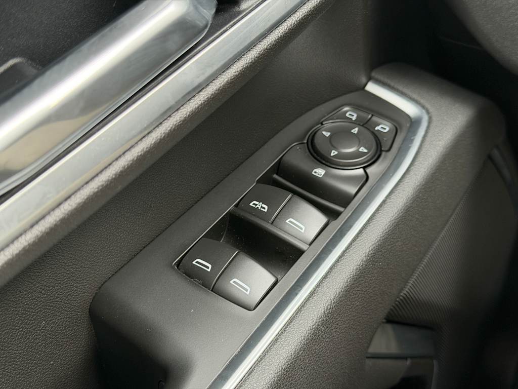Thumbnail: 2026 Chevrolet Silverado 2500 - 14
