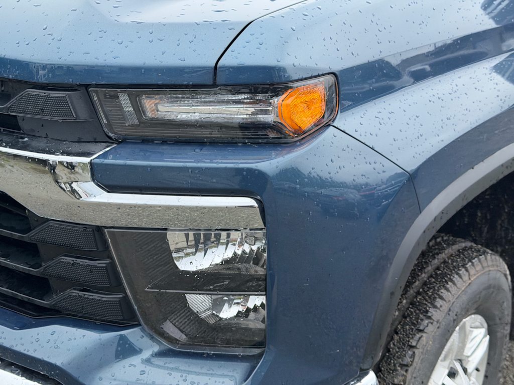 Thumbnail: 2026 Chevrolet Silverado 2500 - 16