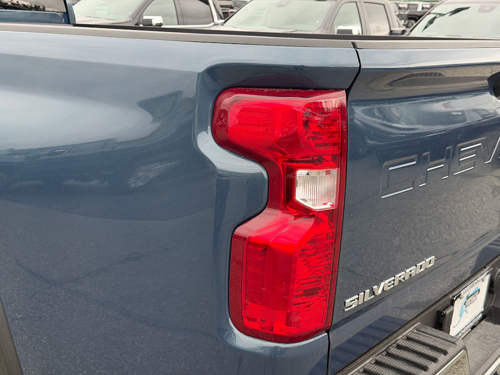 Thumbnail: 2026 Chevrolet Silverado 2500 - 20