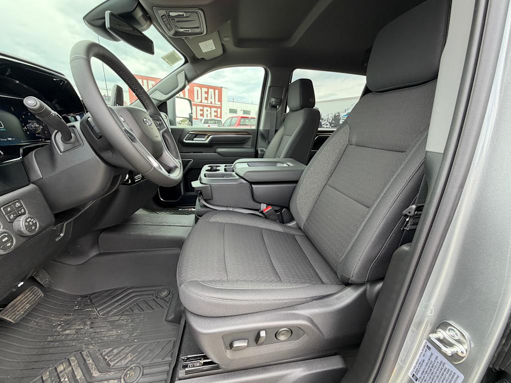Thumbnail: 2026 Chevrolet Silverado 2500 - 9