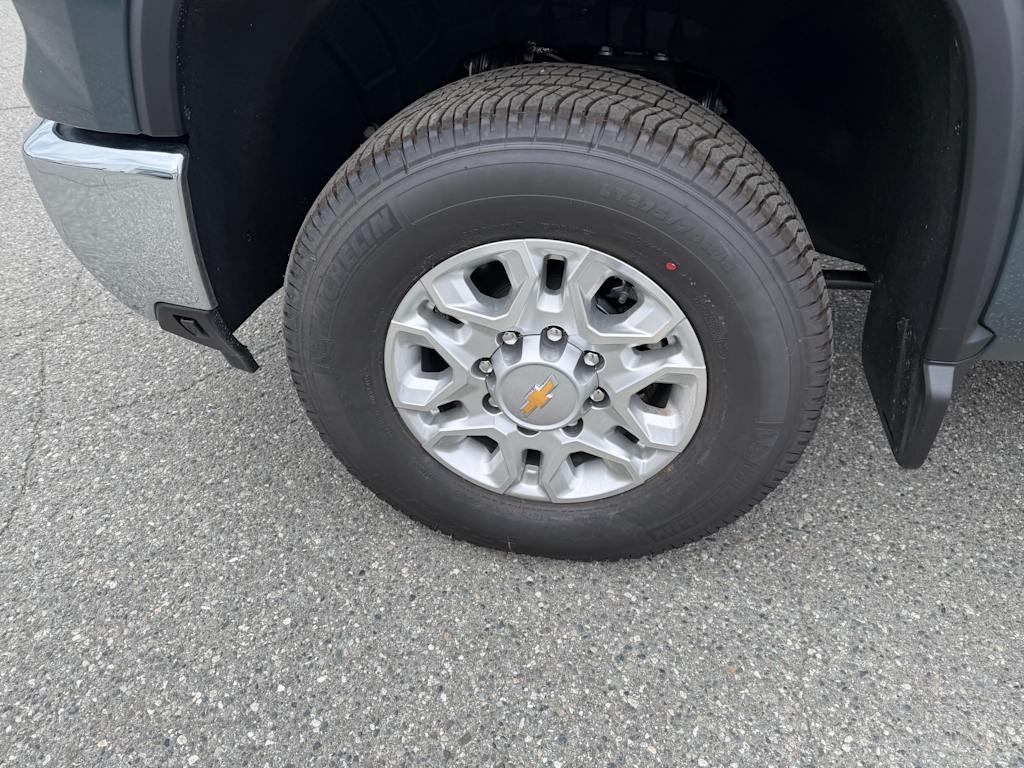 Thumbnail: 2026 Chevrolet Silverado 2500 - 8