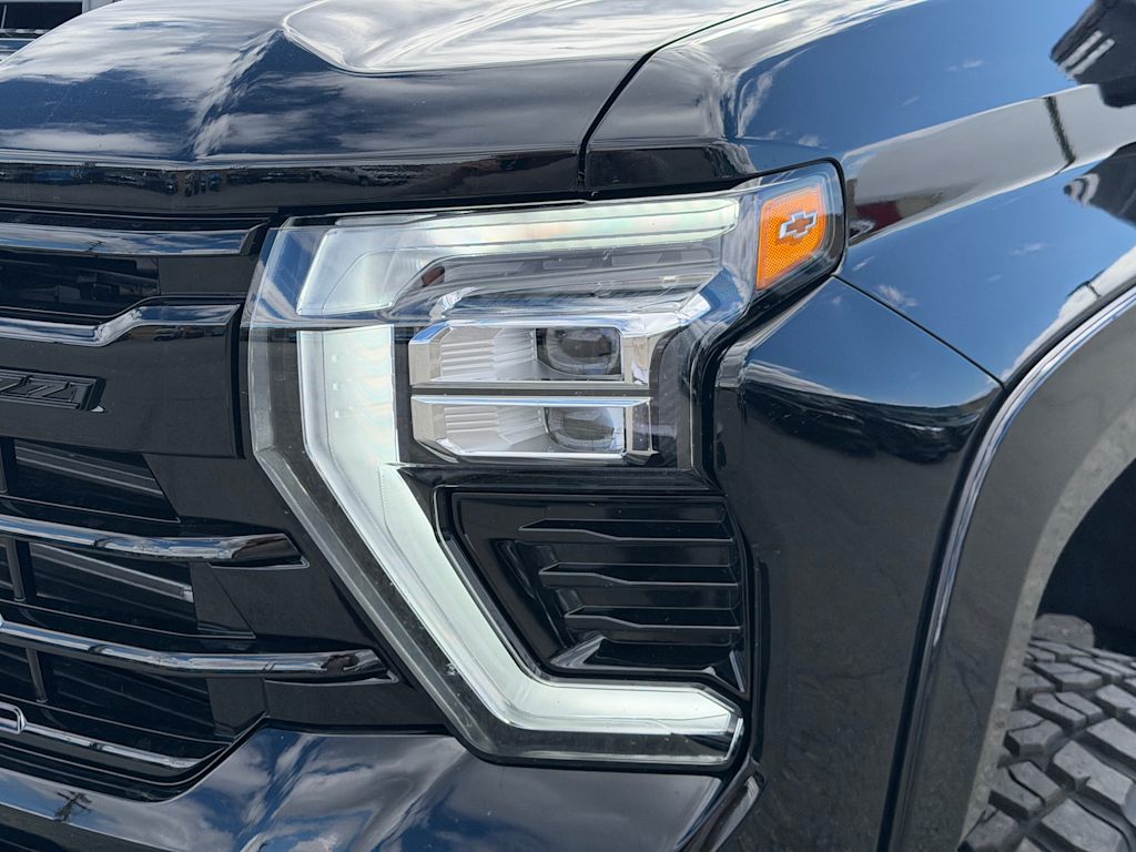Thumbnail: 2026 Chevrolet Silverado 2500 - 15
