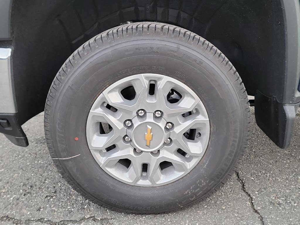 Thumbnail: 2026 Chevrolet Silverado 2500 - 8