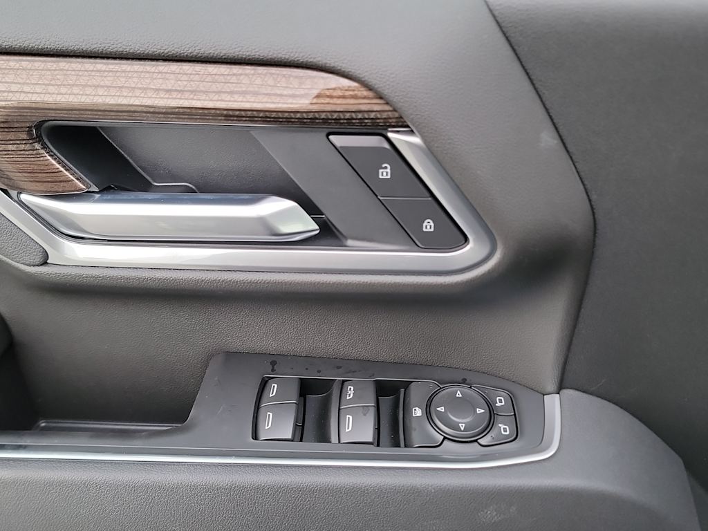 Thumbnail: 2026 Chevrolet Silverado 2500 - 21