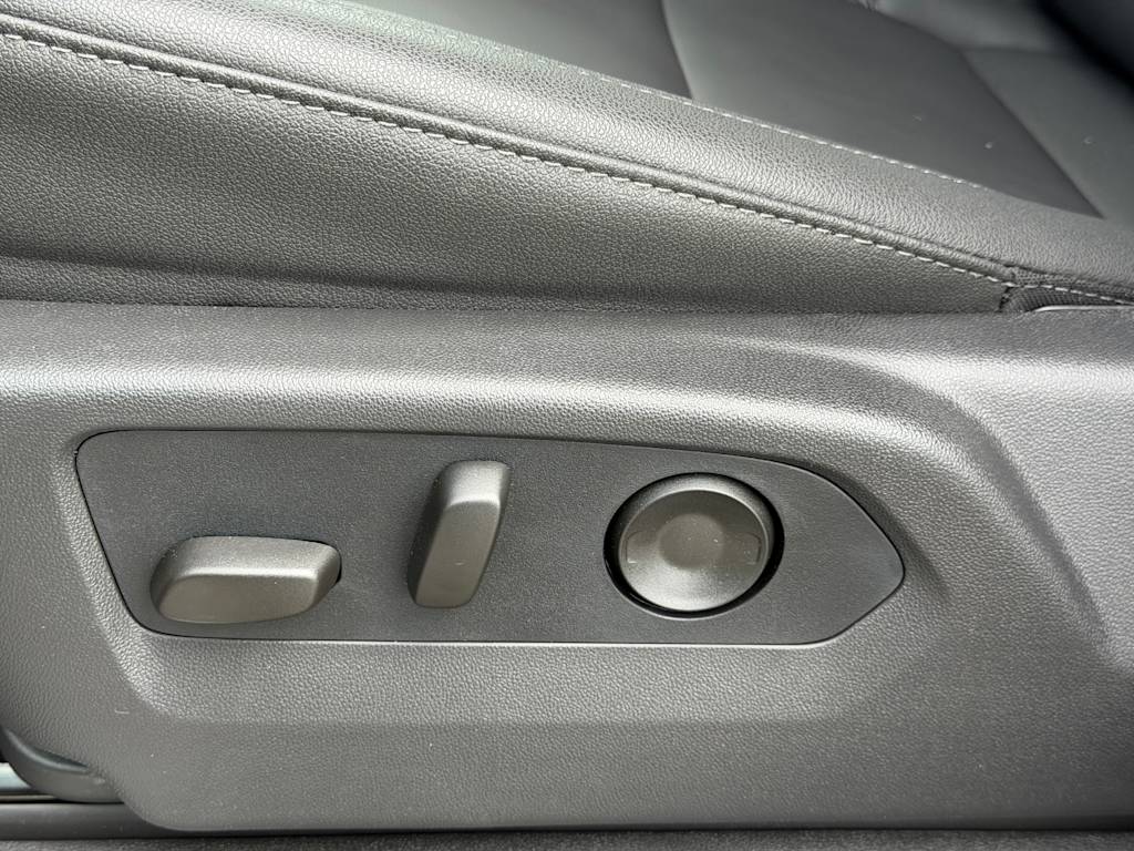 Thumbnail: 2026 Chevrolet Silverado 2500 - 15