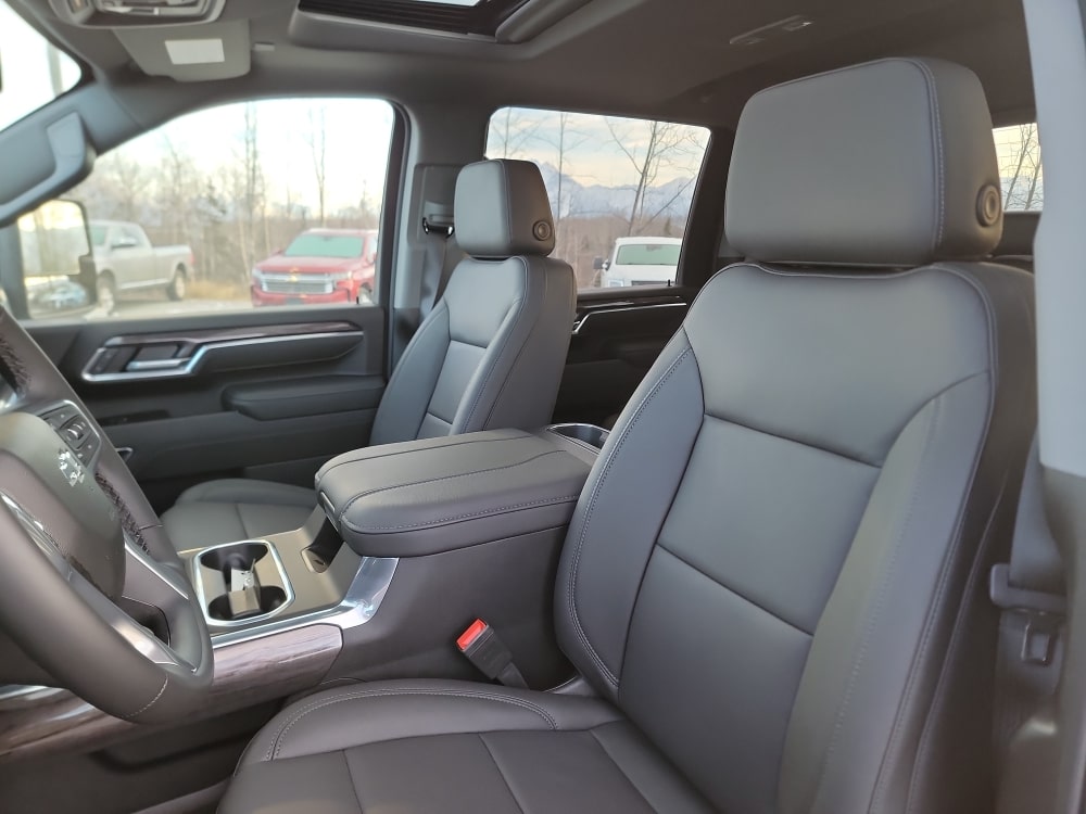 Thumbnail: 2026 Chevrolet Silverado 2500 - 10