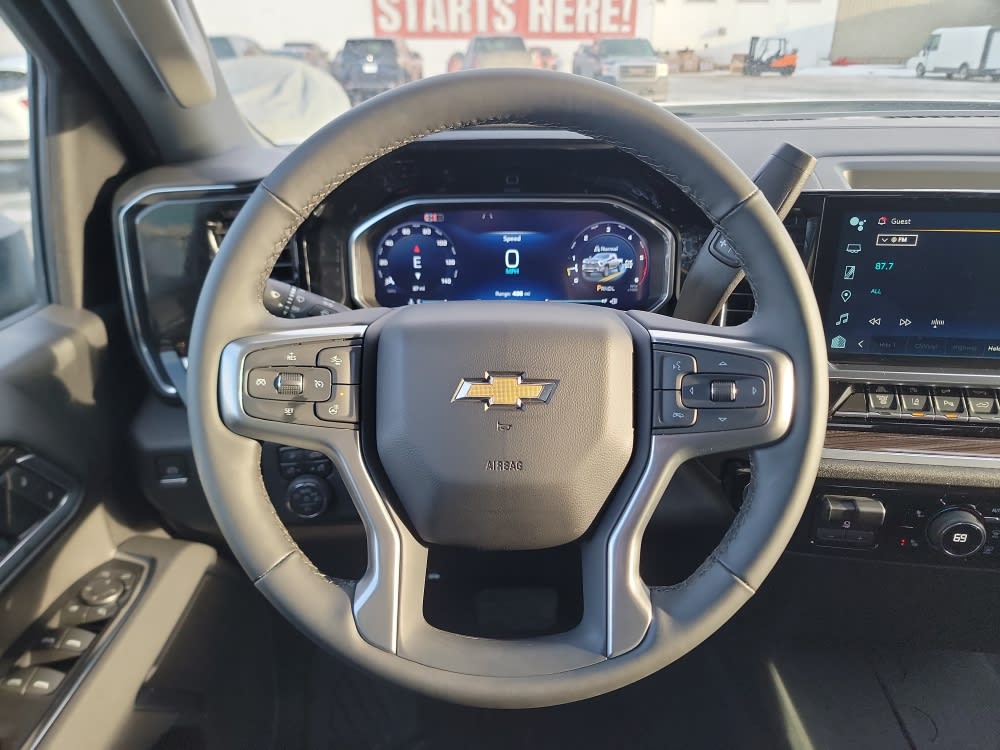 Thumbnail: 2026 Chevrolet Silverado 3500 - 2