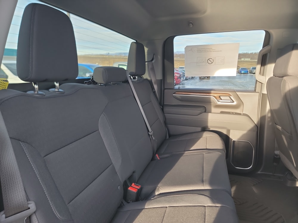Thumbnail: 2026 Chevrolet Silverado 3500 - 12