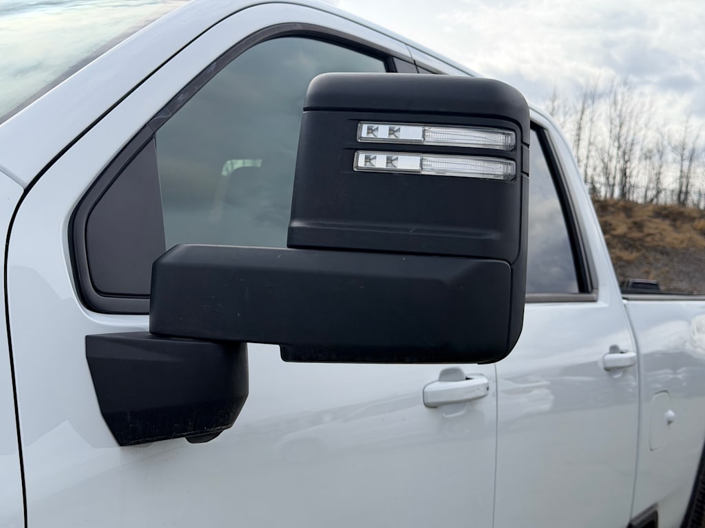 Thumbnail: 2025 Chevrolet Silverado 3500 - 13