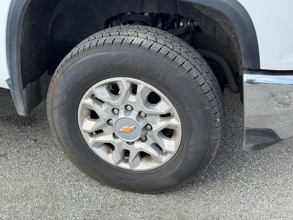 Thumbnail: 2025 Chevrolet Silverado 3500 - 18