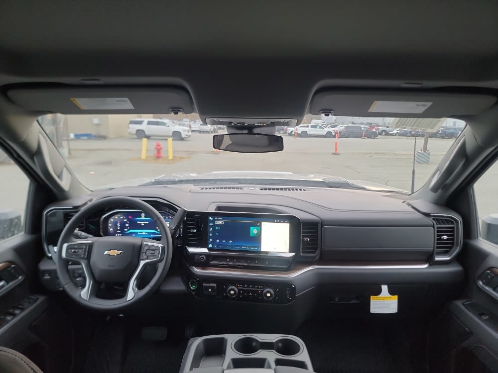 Thumbnail: 2026 Chevrolet Silverado 3500 - 8