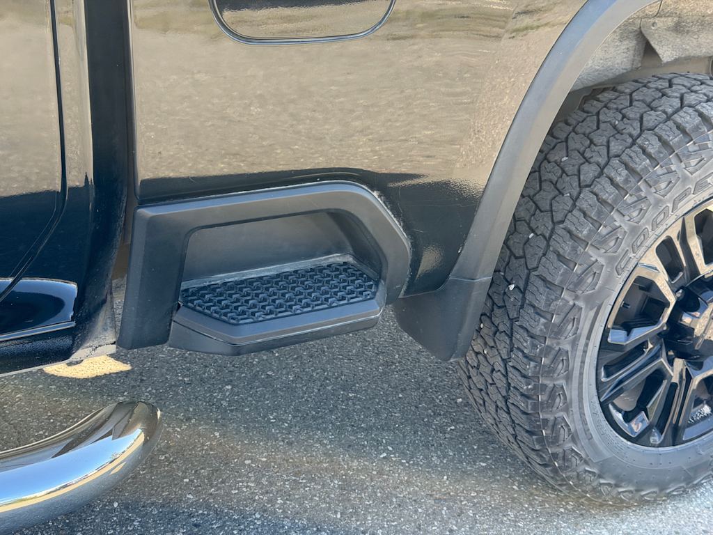 Thumbnail: 2020 Chevrolet Silverado 2500 - 20