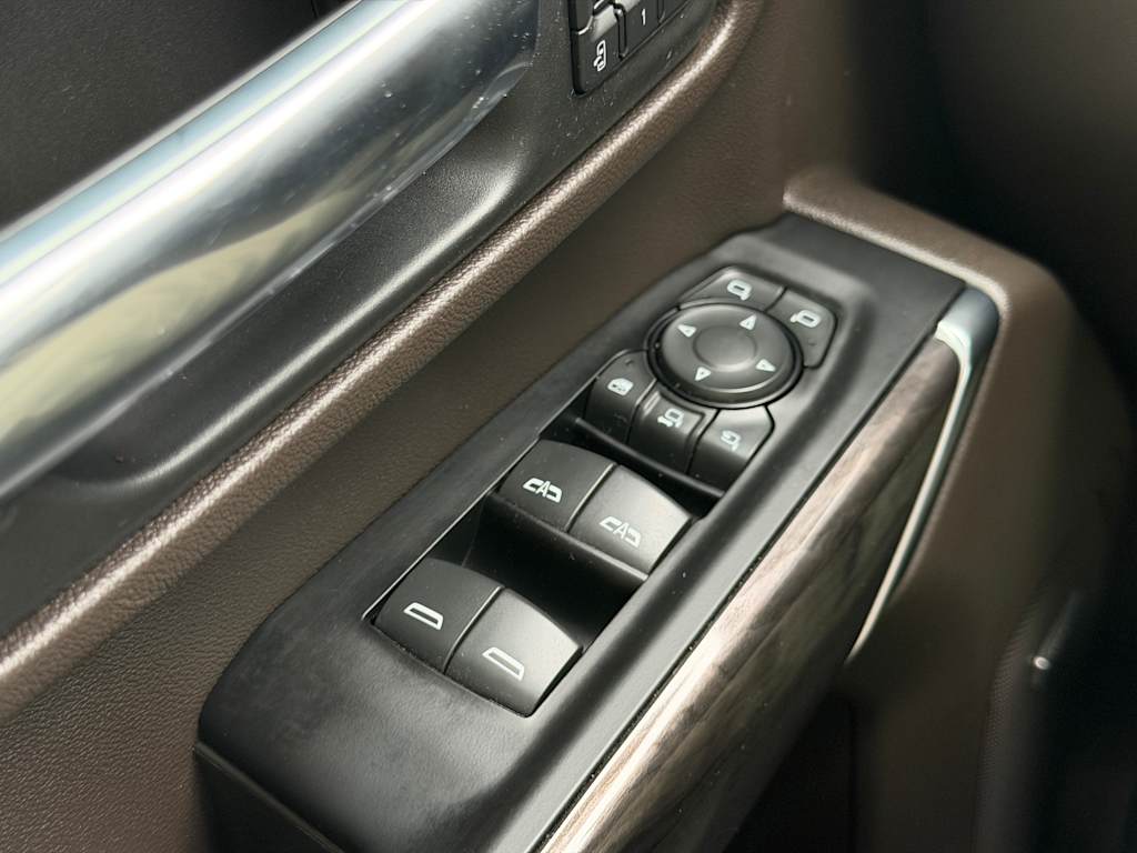 Thumbnail: 2020 Chevrolet Silverado 2500 - 30