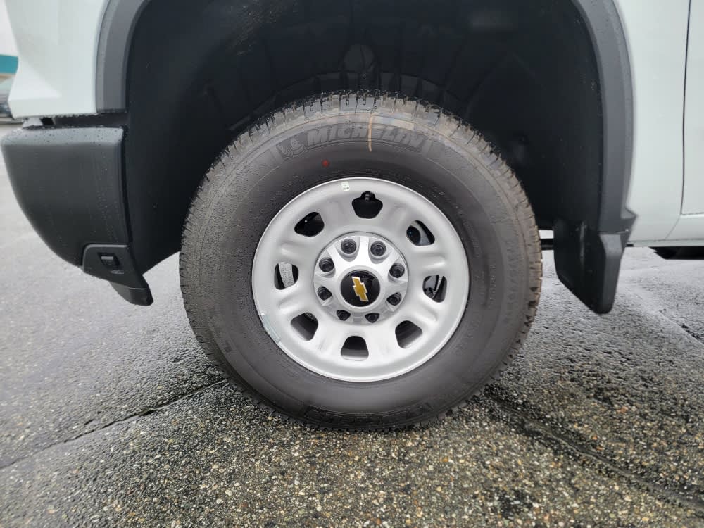 Thumbnail: 2025 Chevrolet Silverado 3500 - 7