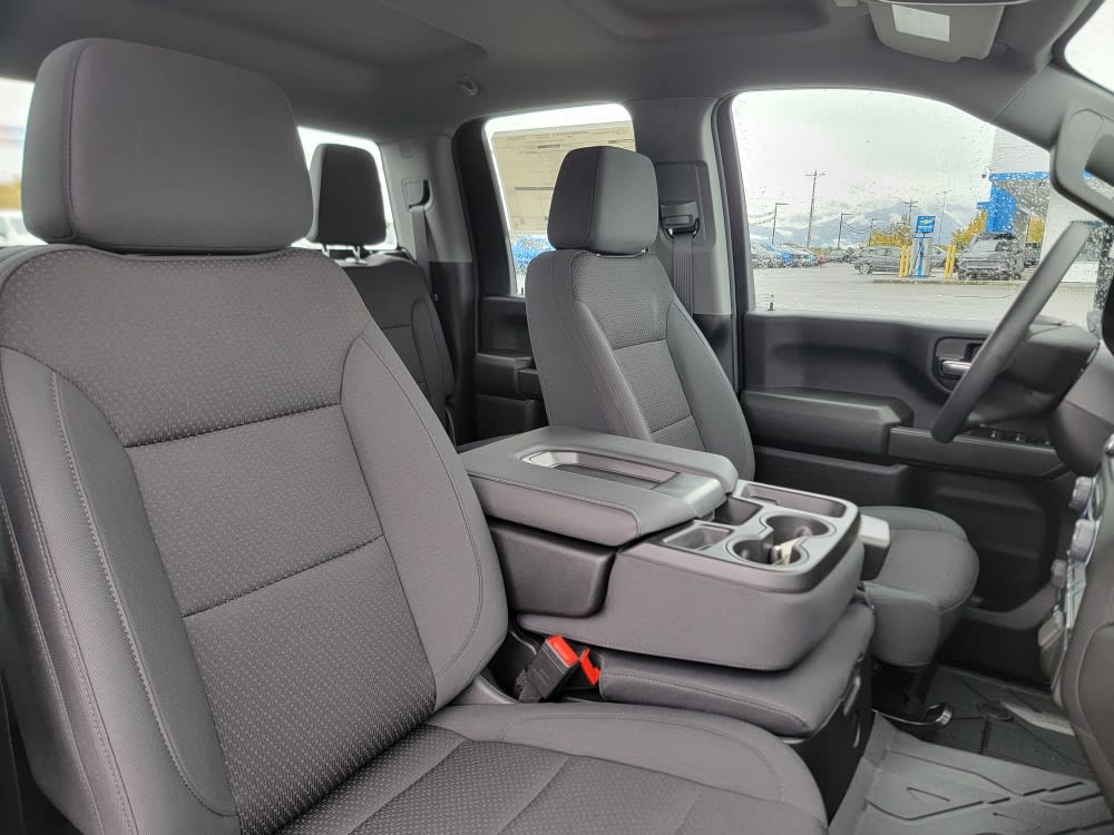 Thumbnail: 2025 Chevrolet Silverado 3500 - 10