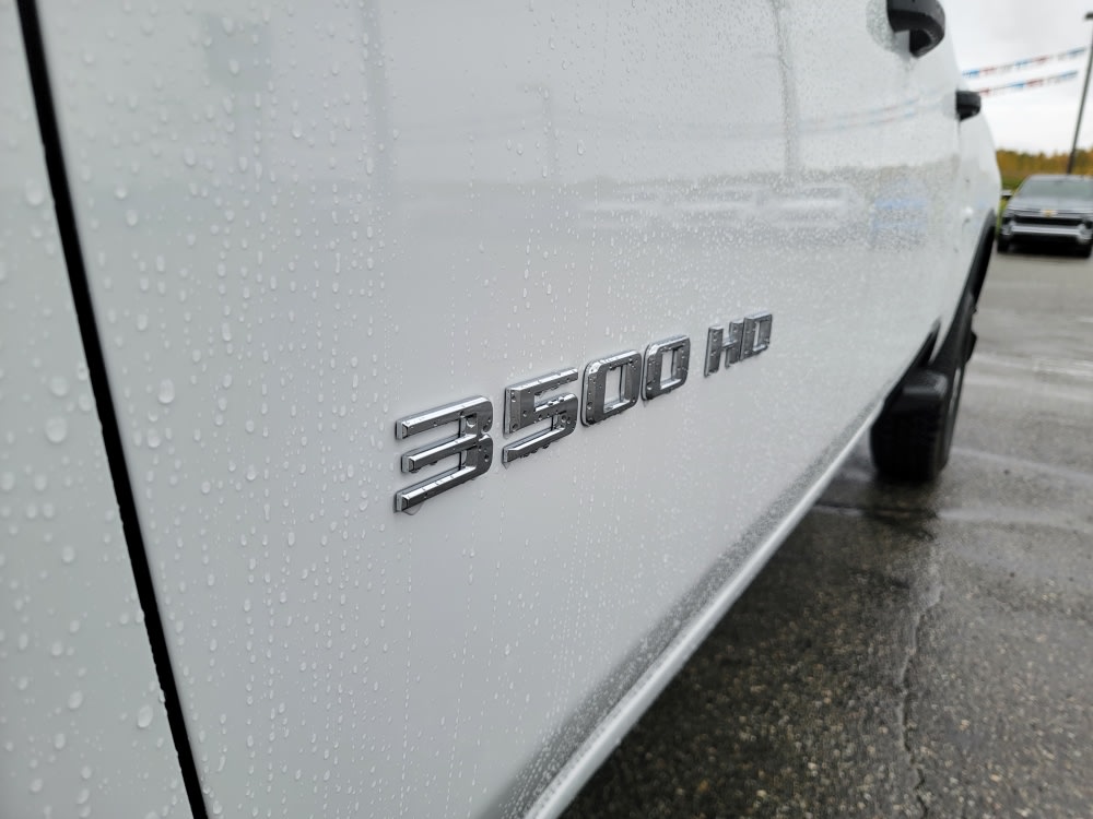 Thumbnail: 2025 Chevrolet Silverado 3500 - 6
