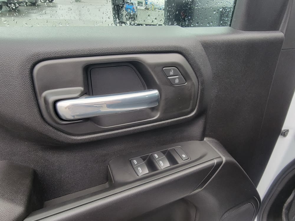 Thumbnail: 2025 Chevrolet Silverado 3500 - 22