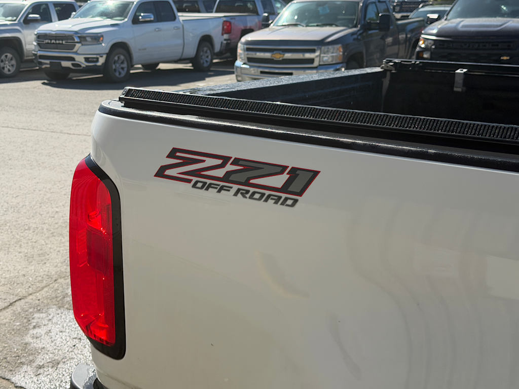 Thumbnail: 2021 Chevrolet Colorado - 20