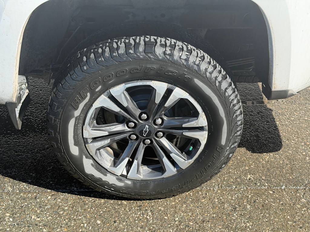 Thumbnail: 2021 Chevrolet Colorado - 24