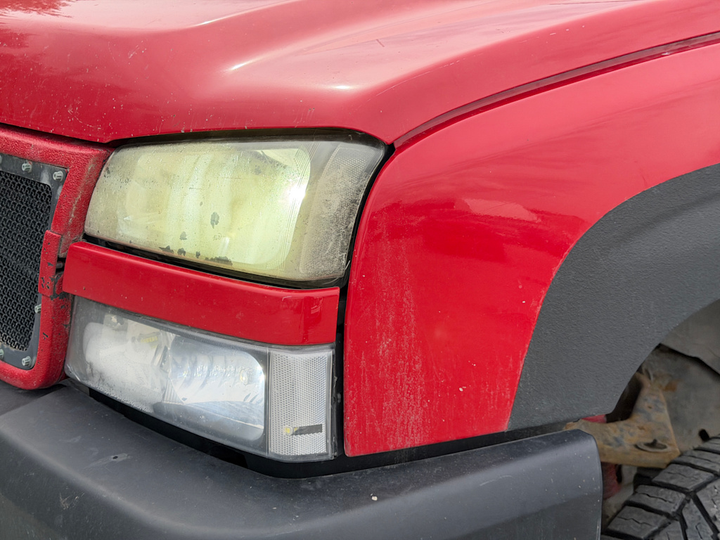 Thumbnail: 2005 Chevrolet Silverado 2500 - 16