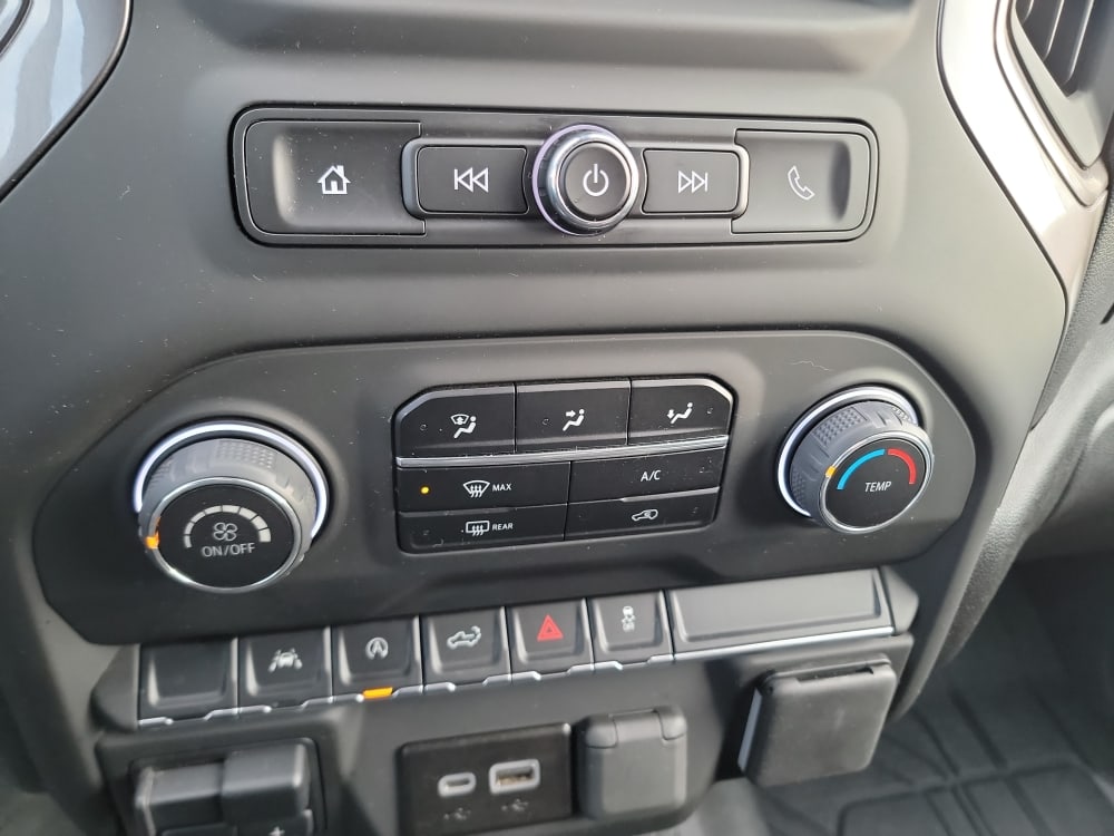 Thumbnail: 2025 Chevrolet Silverado 1500 - 21