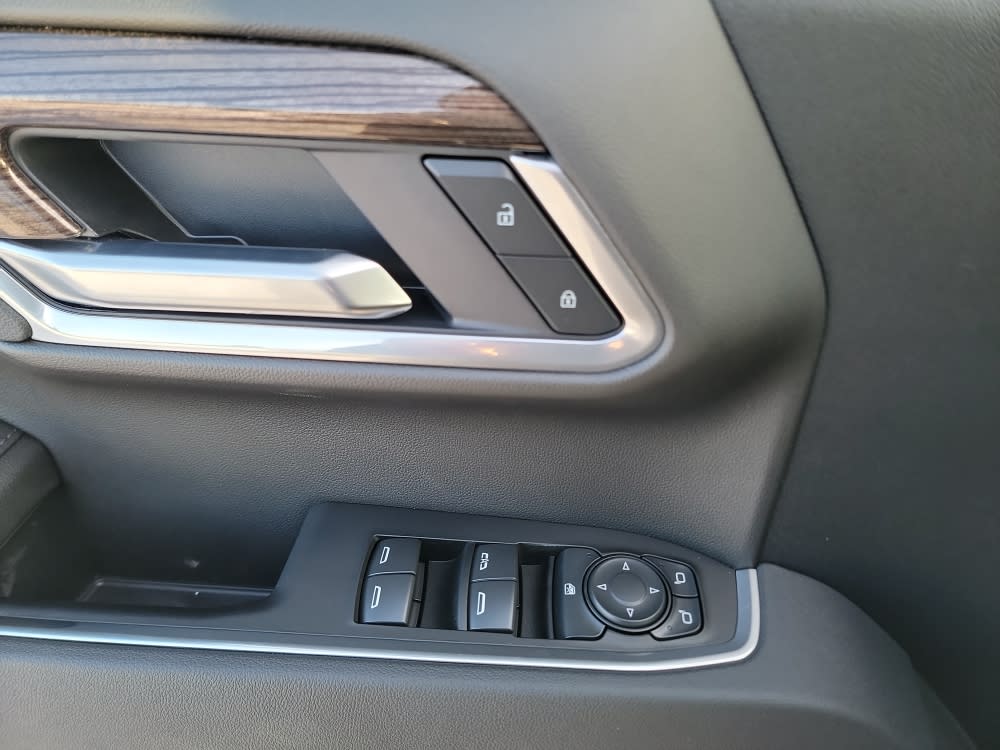 Thumbnail: 2026 Chevrolet Silverado 1500 - 20