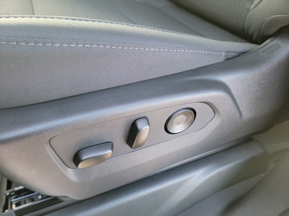 Thumbnail: 2026 Chevrolet Silverado 1500 - 21