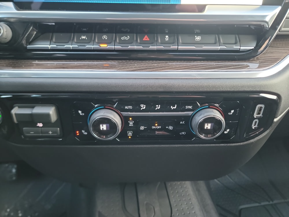 Thumbnail: 2026 Chevrolet Silverado 1500 - 22