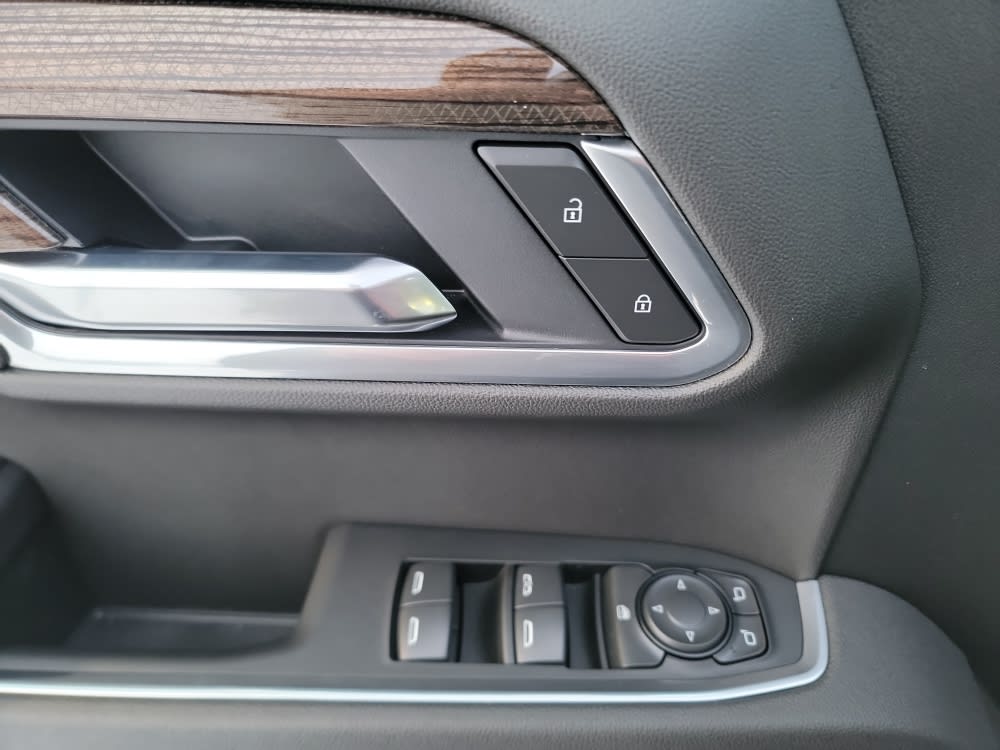 Thumbnail: 2026 Chevrolet Silverado 1500 - 20