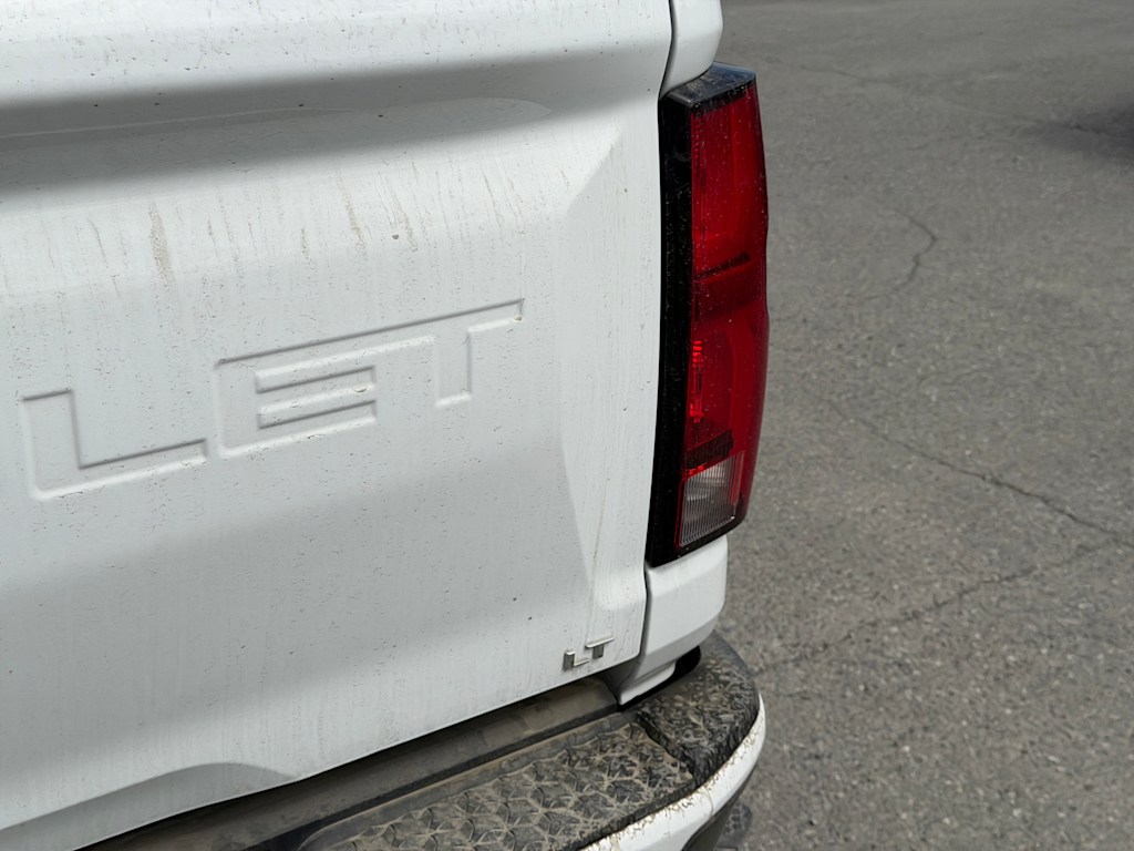 Thumbnail: 2024 Chevrolet Colorado - 24