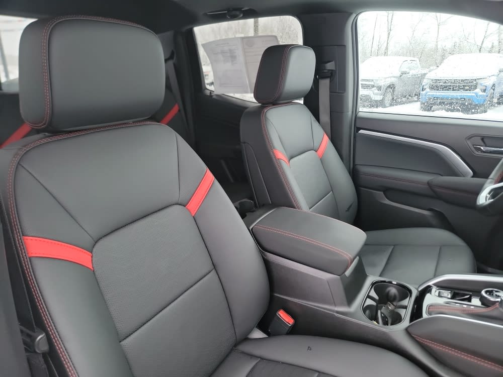 Thumbnail: 2025 Chevrolet Colorado - 10