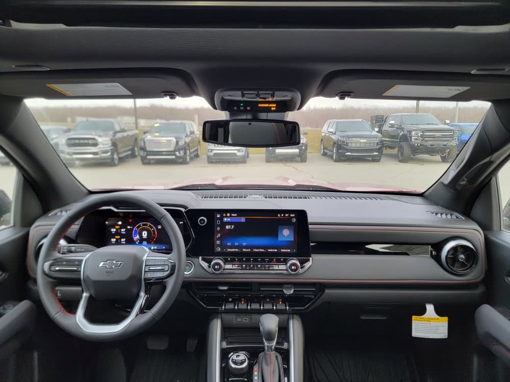 Thumbnail: 2026 Chevrolet Colorado - 9