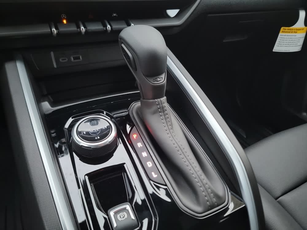 Thumbnail: 2026 Chevrolet Colorado - 14