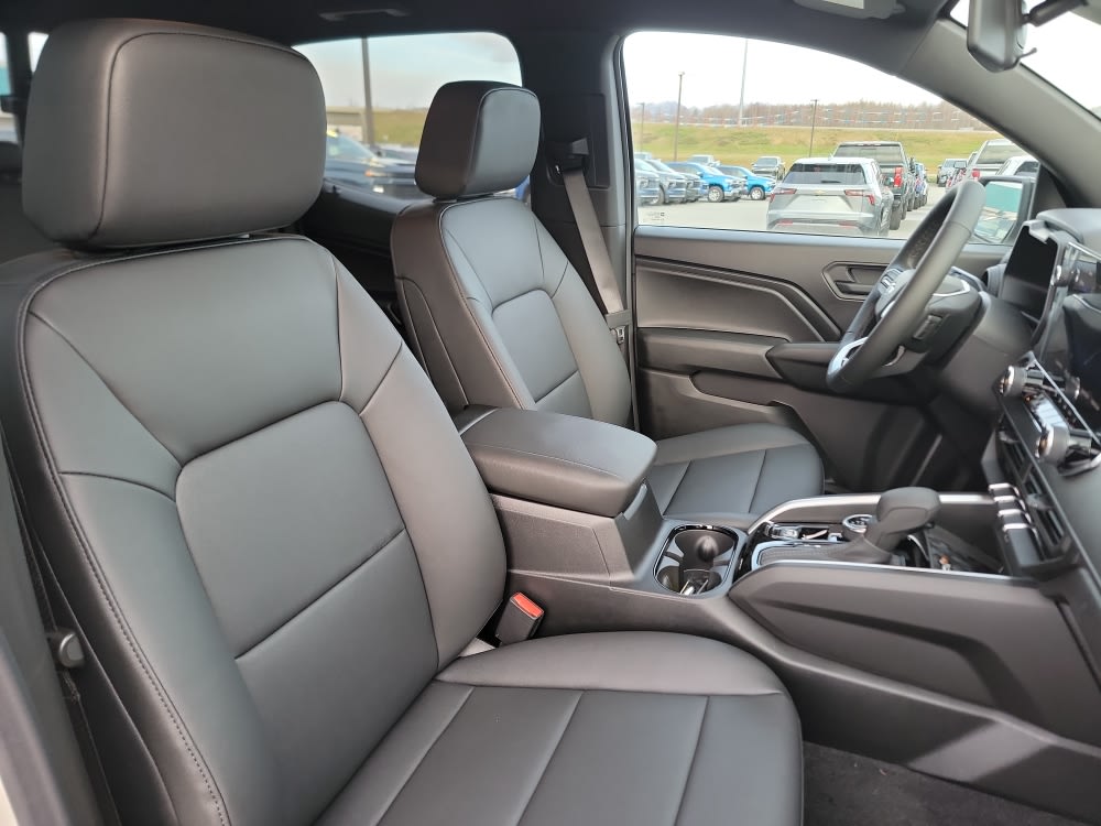 Thumbnail: 2026 Chevrolet Colorado - 11