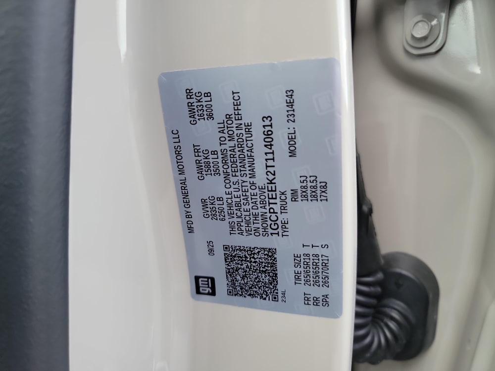 Thumbnail: 2026 Chevrolet Colorado - 18