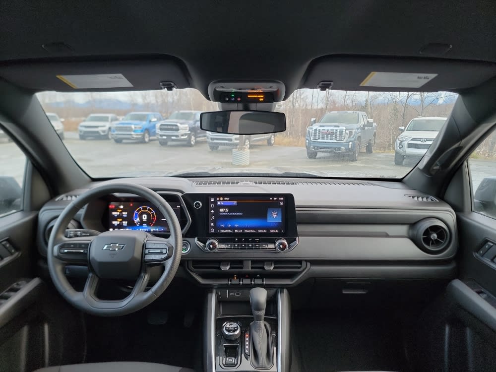 Thumbnail: 2025 Chevrolet Colorado - 9