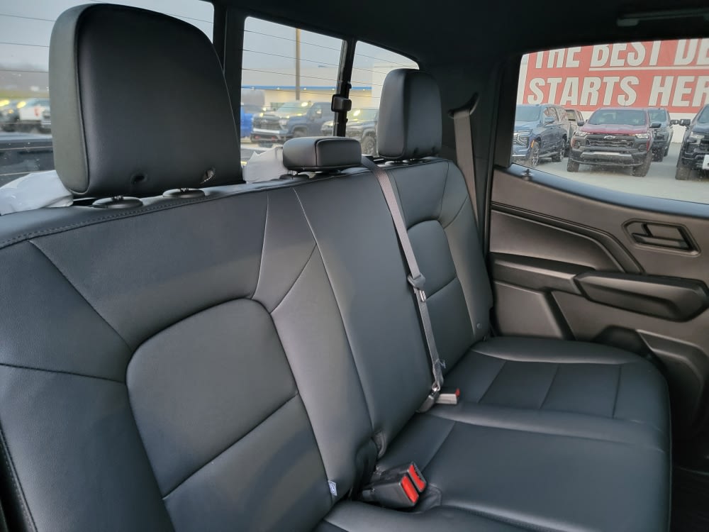 Thumbnail: 2026 Chevrolet Colorado - 12