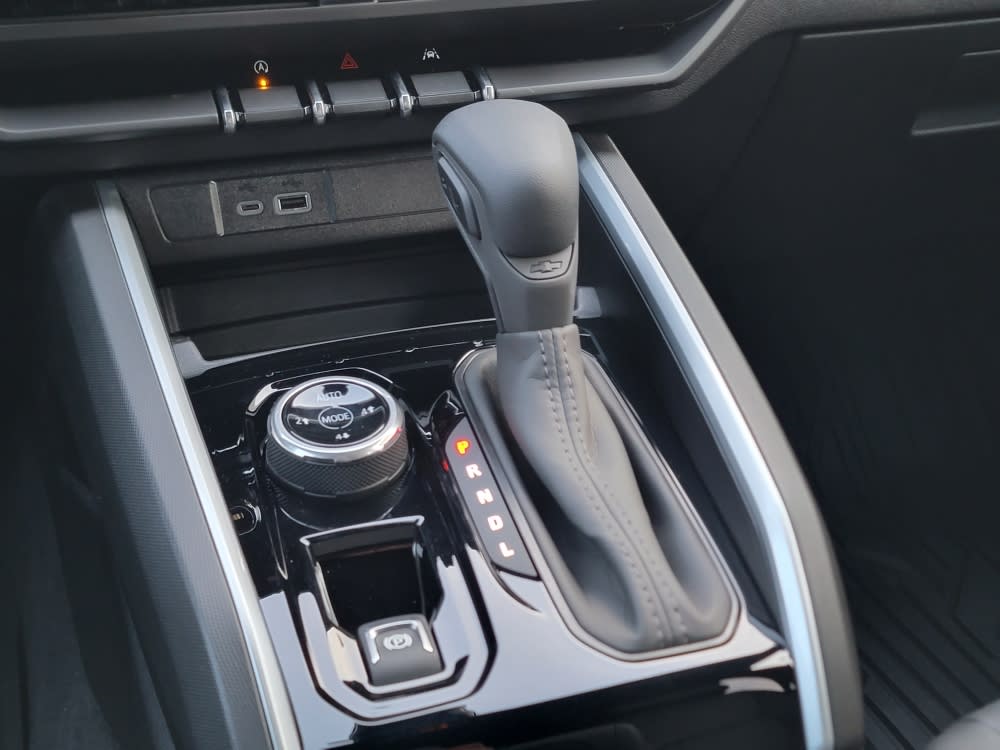 Thumbnail: 2026 Chevrolet Colorado - 15