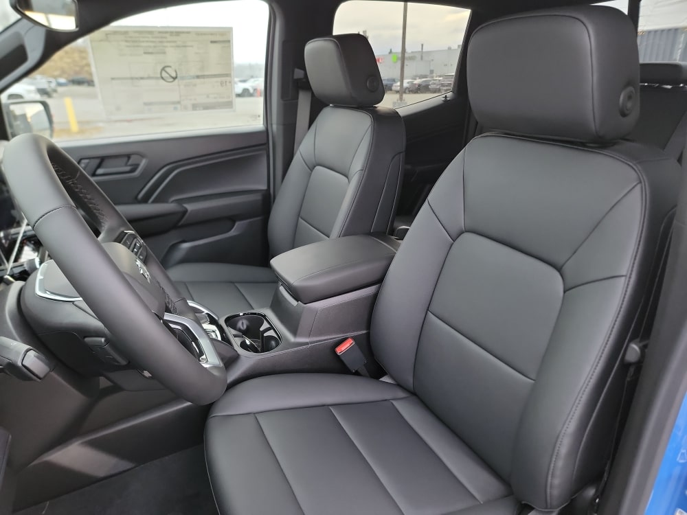 Thumbnail: 2026 Chevrolet Colorado - 10