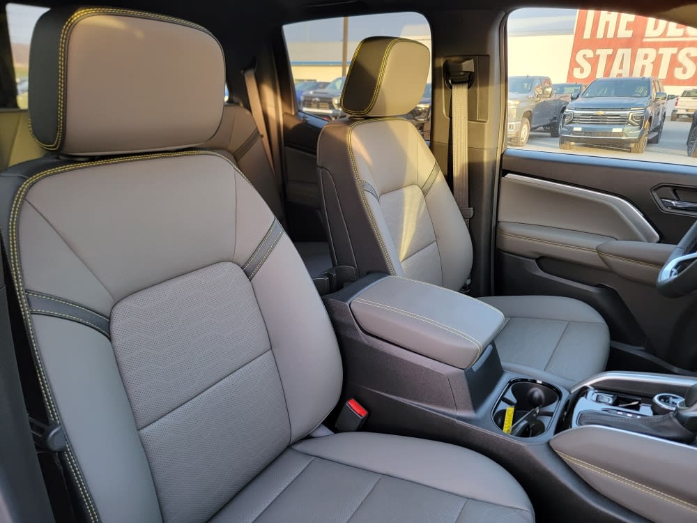 Thumbnail: 2026 Chevrolet Colorado - 11