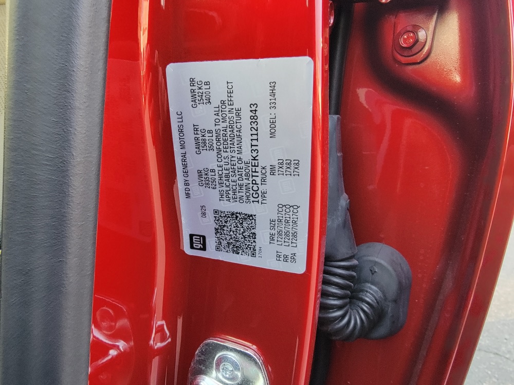 Thumbnail: 2026 Chevrolet Colorado - 18