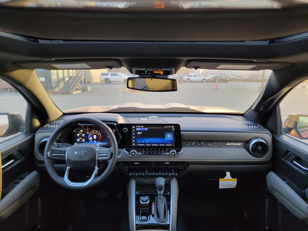 Thumbnail: 2026 Chevrolet Colorado - 13