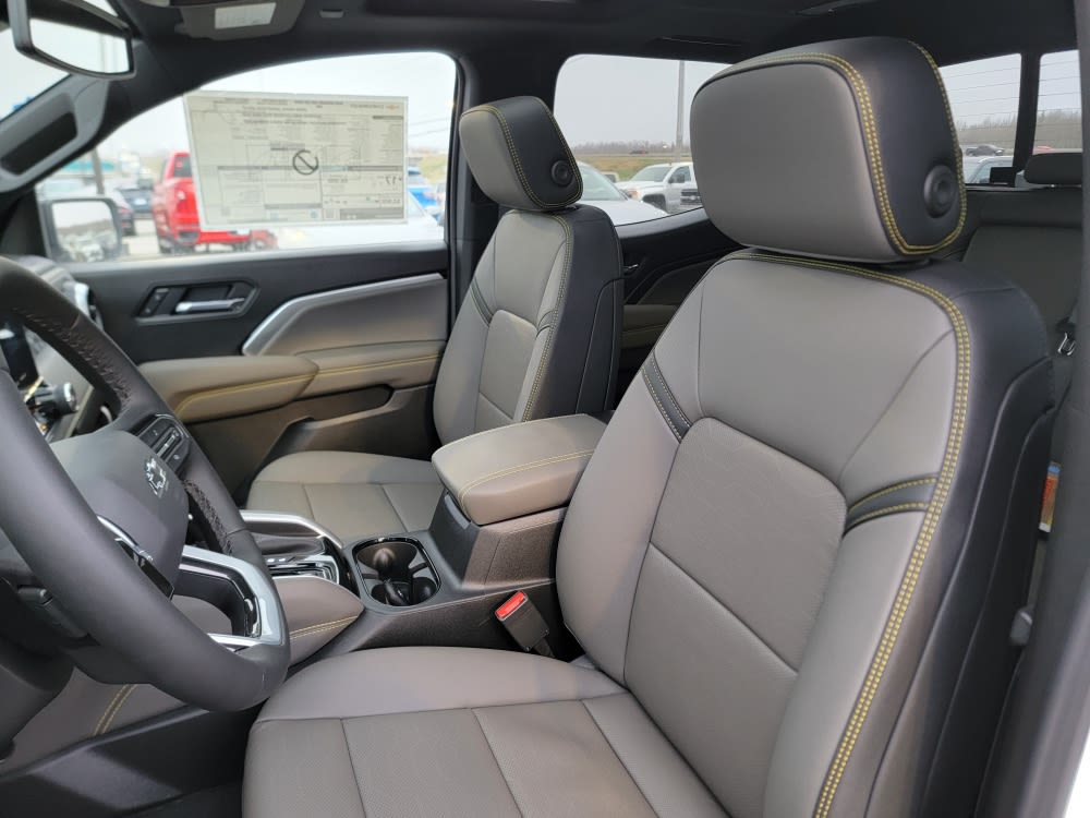 Thumbnail: 2026 Chevrolet Colorado - 10